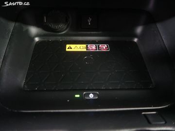 Car image 33