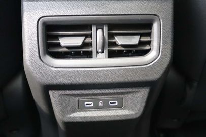 Car image 40