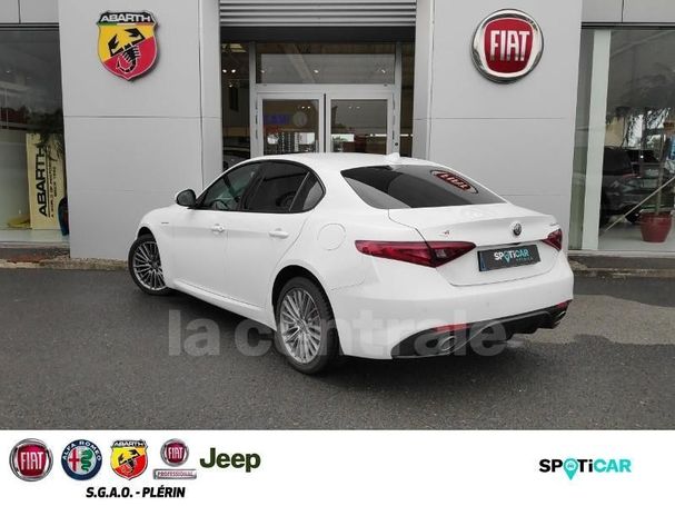 Alfa Romeo Giulia 2.2 Veloce 154 kW image number 14