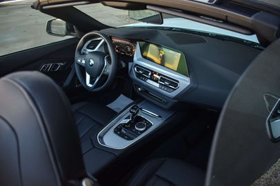 Car image 21