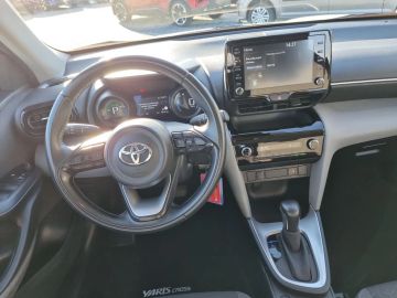 Car image 12