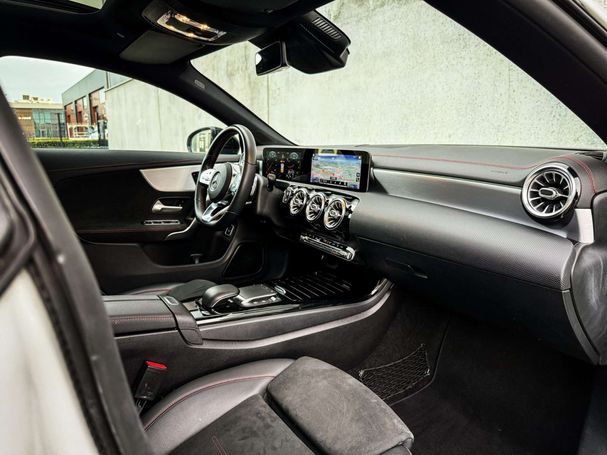 Mercedes-Benz CLA 200 Shooting Brake 120 kW image number 30