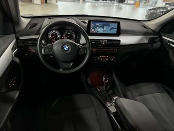 Car image 36