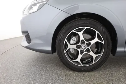 Car image 31