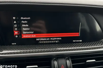 Car image 40