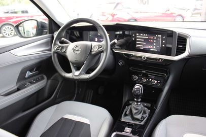 Car image 14