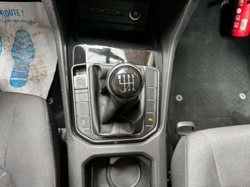 Car image 25