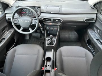 Car image 13