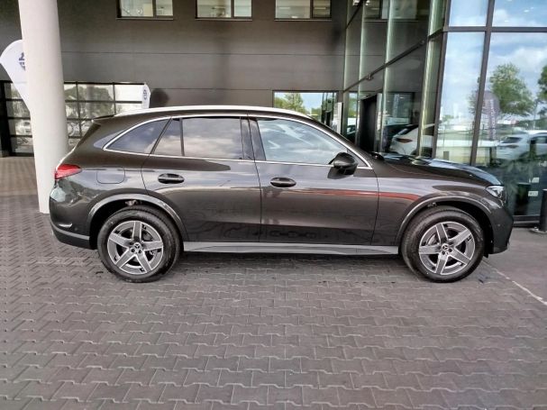 Mercedes-Benz GLC 300 245 kW image number 3