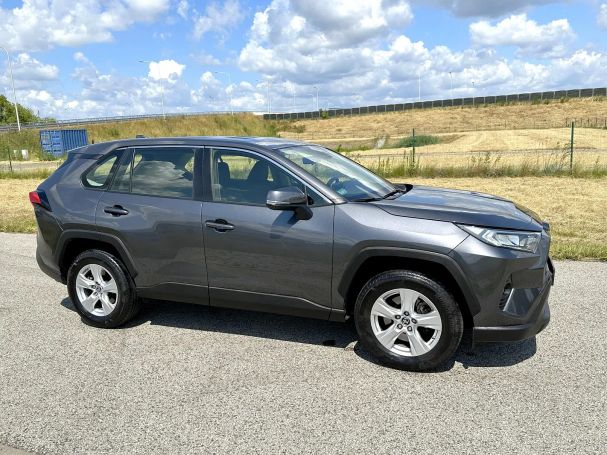 Toyota RAV 4 2.0 4x2 127 kW image number 3