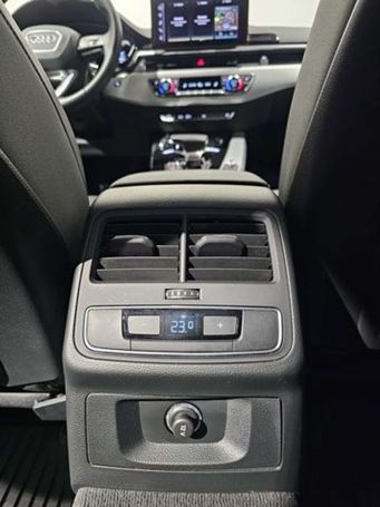 Audi A4 40 TFSI S-line 150 kW image number 20