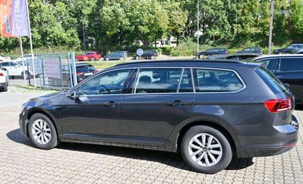 Volkswagen Passat Variant 1.5 TSI Business 110 kW image number 5