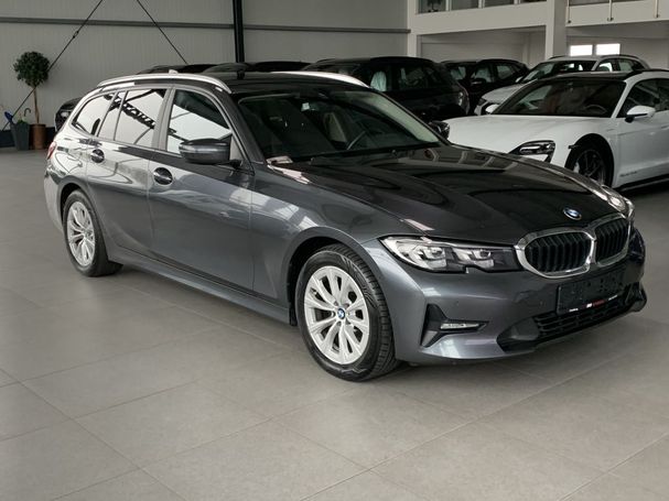 BMW 318d Touring Advantage 110 kW image number 2