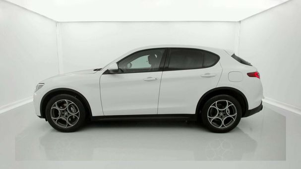 Alfa Romeo Stelvio 2.2 118 kW image number 3