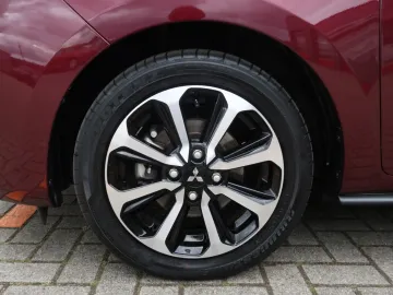 Car image 29
