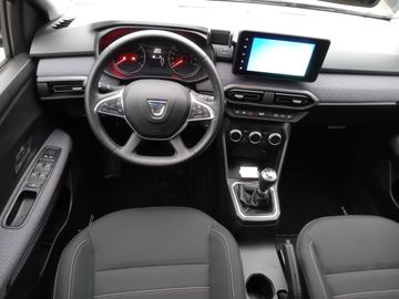 Car image 11