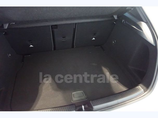 Mercedes-Benz A 200 7G-DCT Line 120 kW image number 12