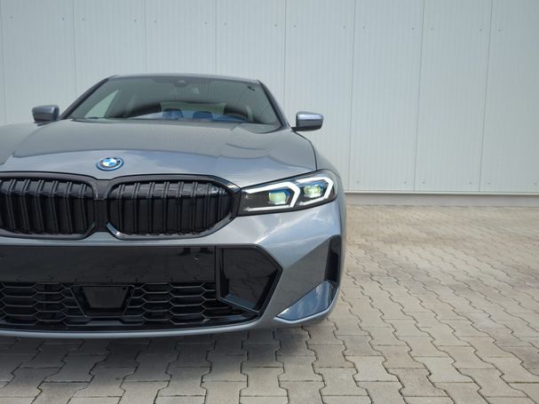 BMW 330 e M Sportpaket xDrive 215 kW image number 8