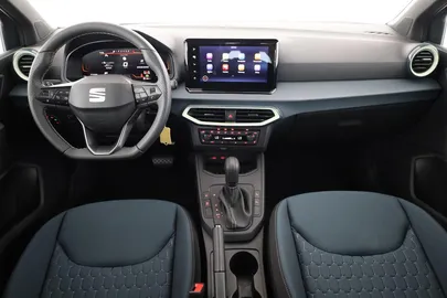 Car image 30