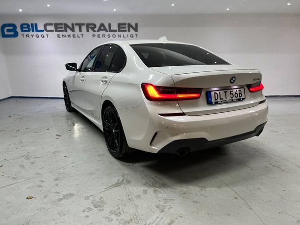 BMW 330 e M Sport Steptronic 216 kW image number 6