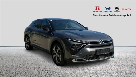 Car image 2