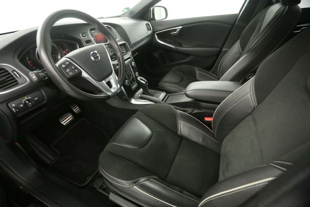 Volvo V40 T3 112 kW image number 26