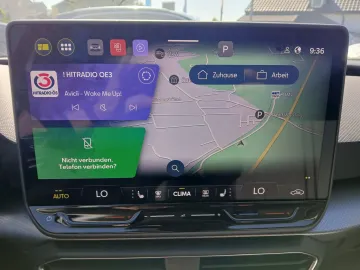 Car image 48