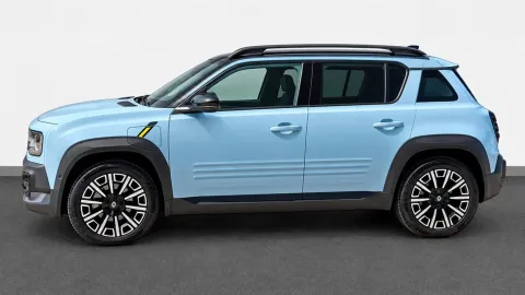 Car image 3