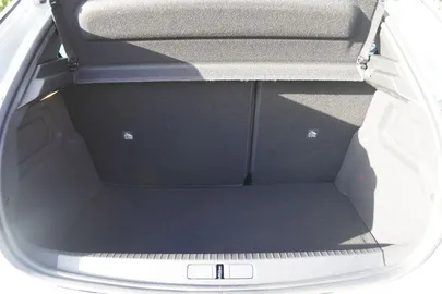 Car image 36