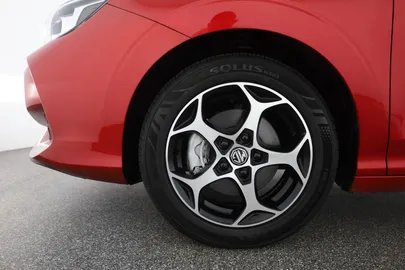 Car image 30