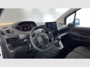 Car image 35