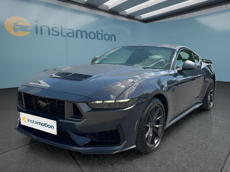 Ford Mustang Dark Horse