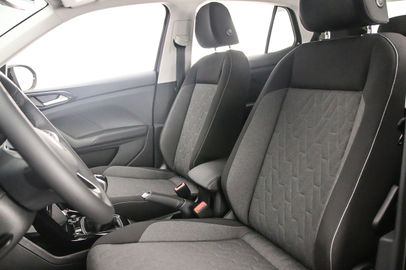 Car image 31