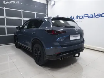 Car image 5