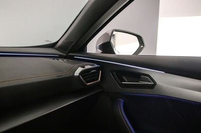 Car image 37