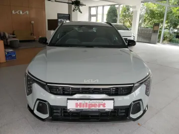Car image 30