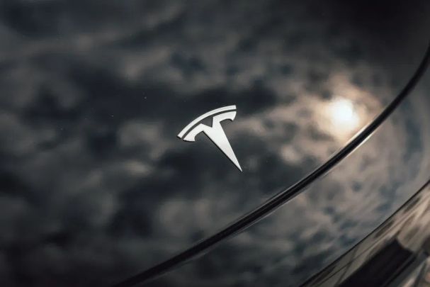 Tesla Model Y 255 kW image number 12