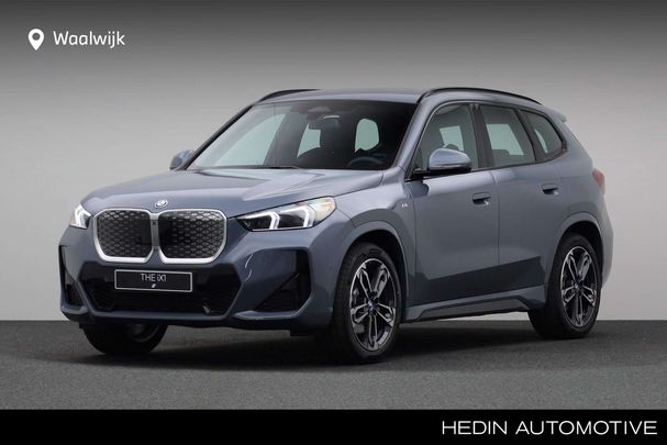 BMW iX1 xDrive30 225 kW image number 1