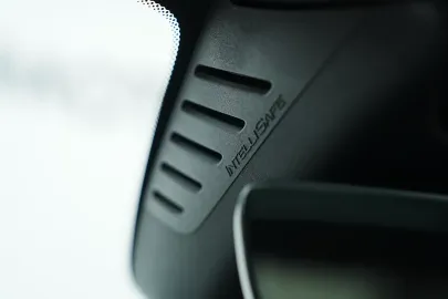 Car image 40