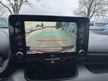 Car image 22