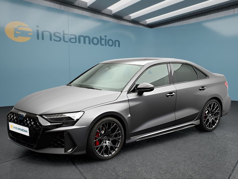 Audi RS3 Sedan quattro