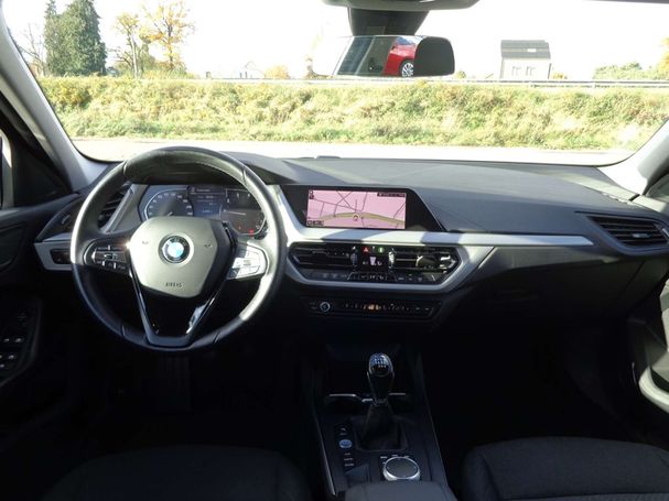 BMW 118i Advantage 103 kW image number 7