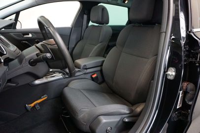 Car image 41