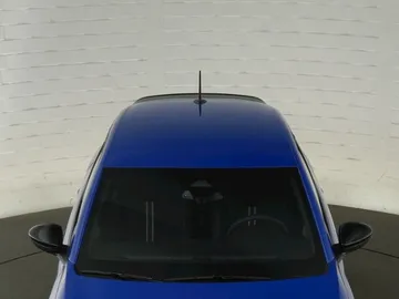 Car image 33