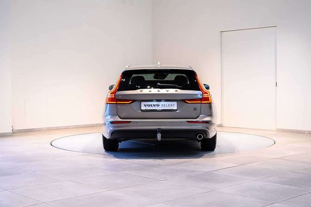 Volvo V60 D3 Momentum 110 kW image number 3