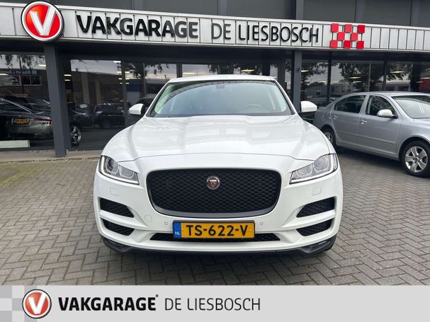 Jaguar F-Pace 25t AWD Prestige 184 kW image number 3