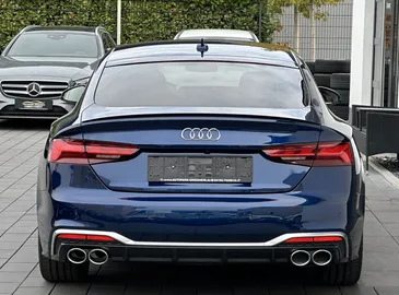 Car image 27