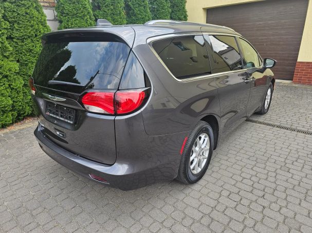 Chrysler Pacifica 219 kW image number 3