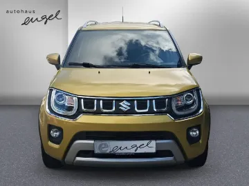 Car image 4