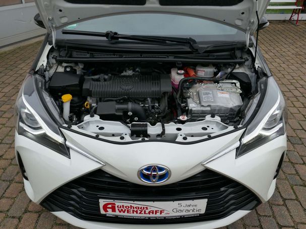 Toyota Yaris Hybrid 74 kW image number 12